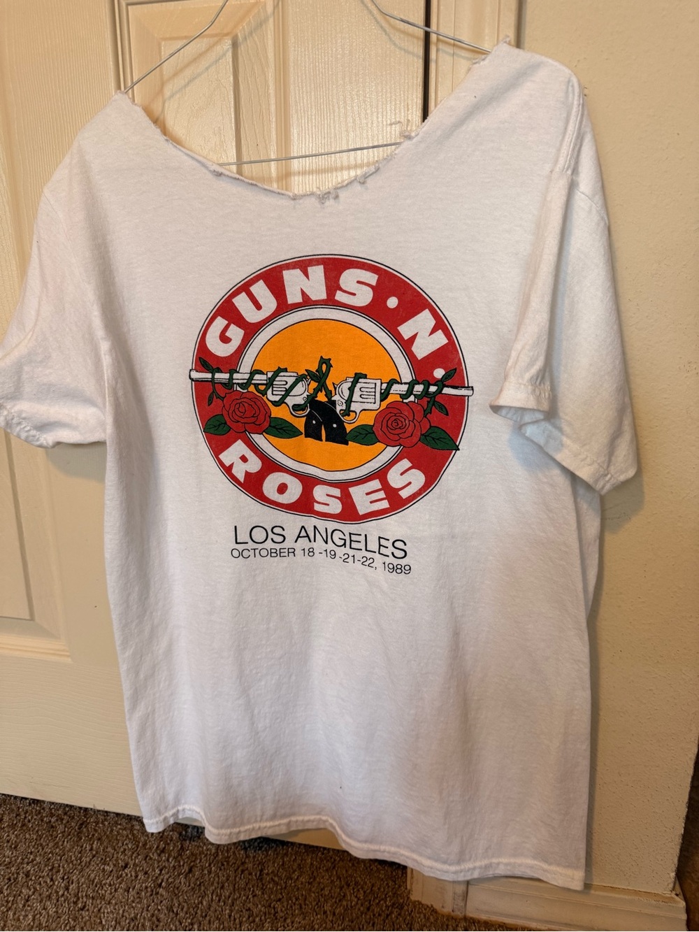 Guns N' Roses White Graphic Tee - Los Angeles